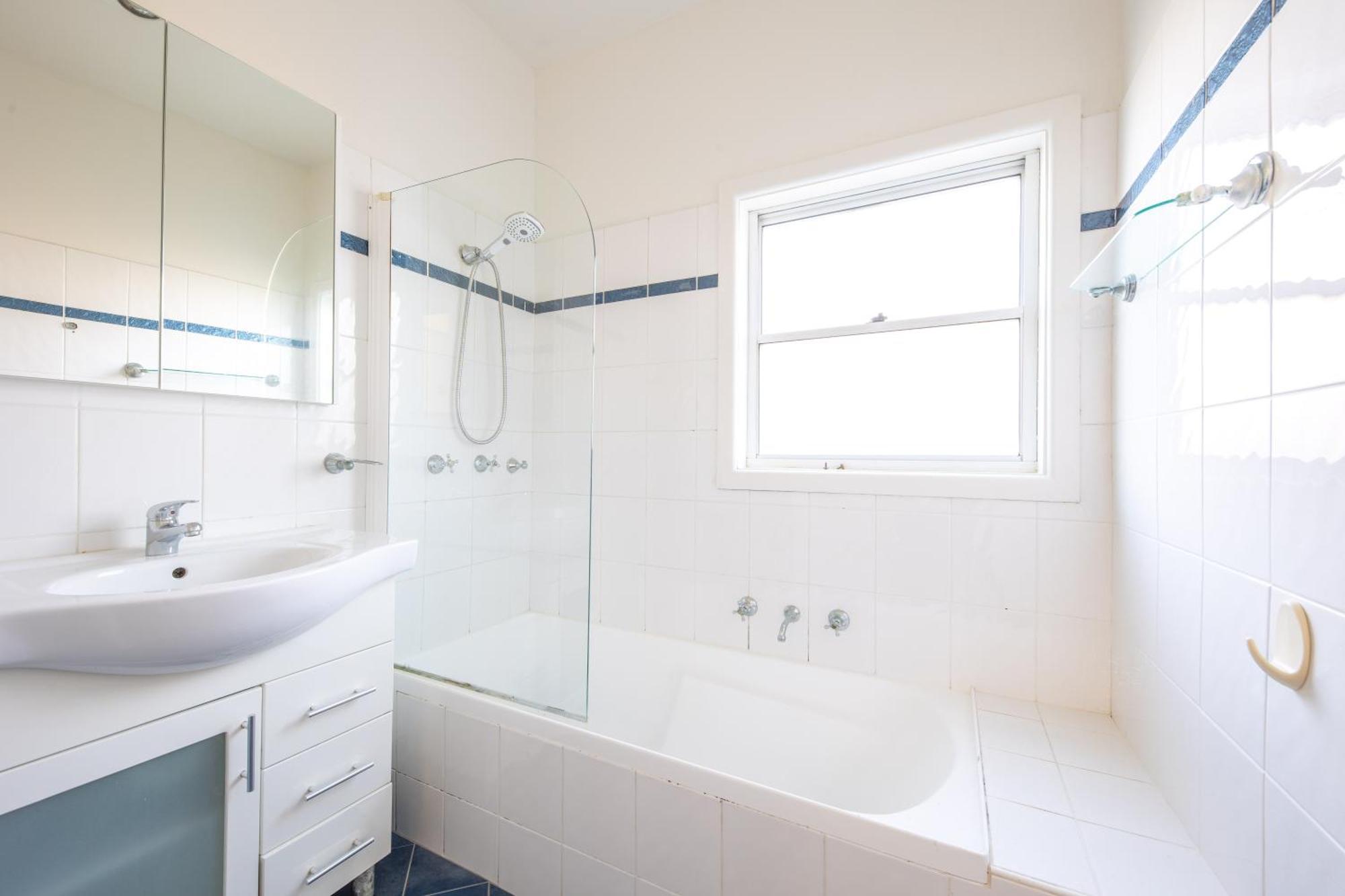 Ferienhaus 3 Bedroom House With Wi-fi, Netflix, Ac, Timber Floor, Well-fenced *