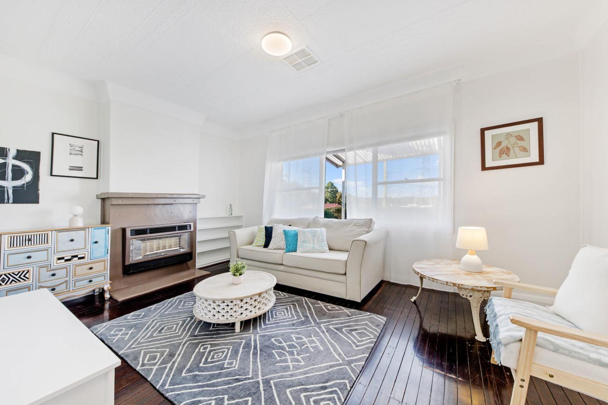 Ferienhaus 3 Bedroom House With Wi-fi, Netflix, Ac, Timber Floor, Well-fenced Sydney